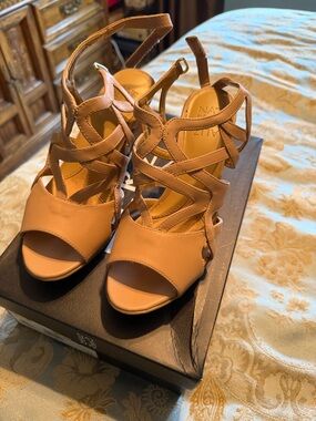Naturalizer Tan Strappy Heeled Sandals